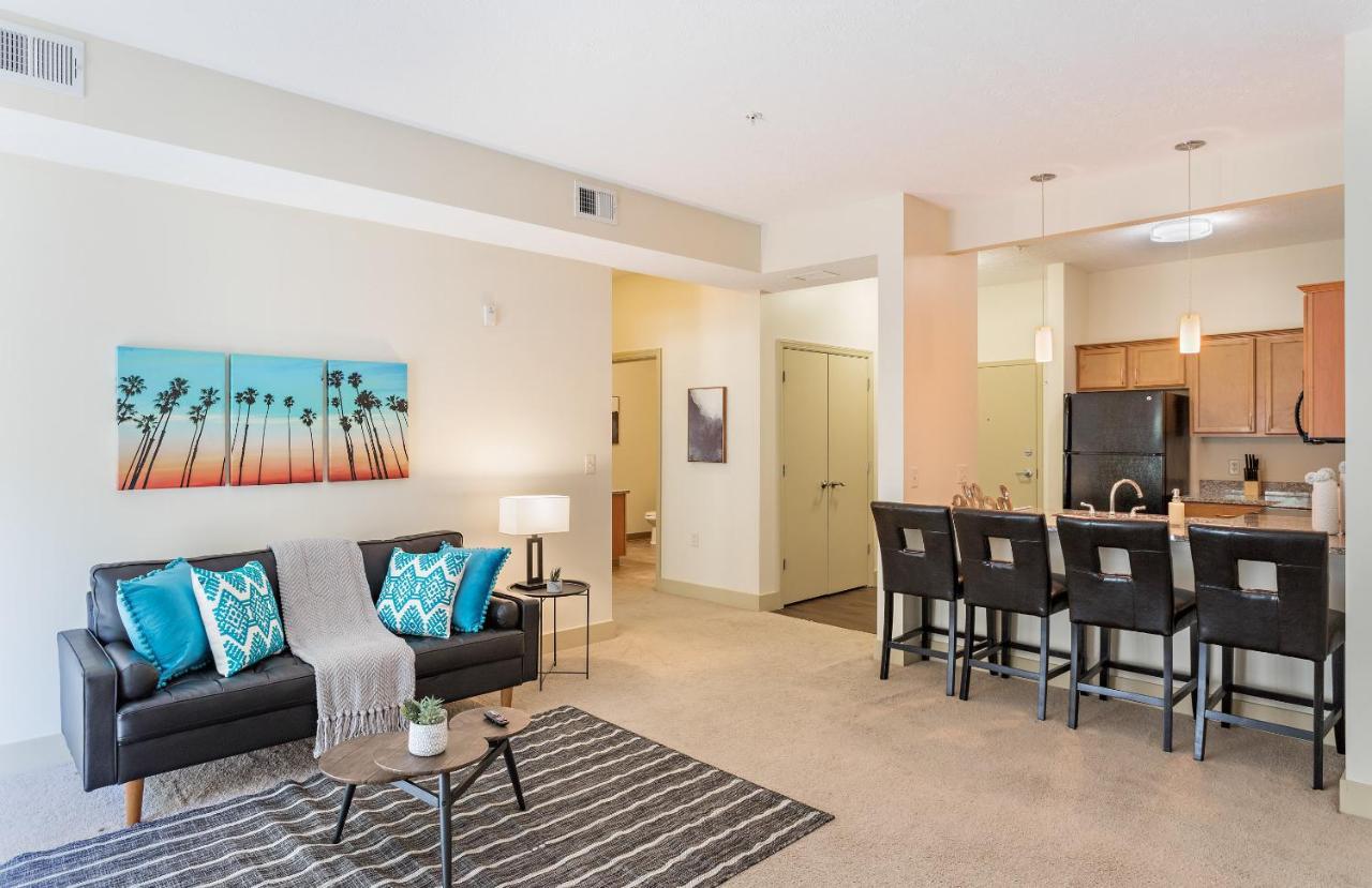 Frontdesk Portal Place Apts Oakland Питсбърг Екстериор снимка